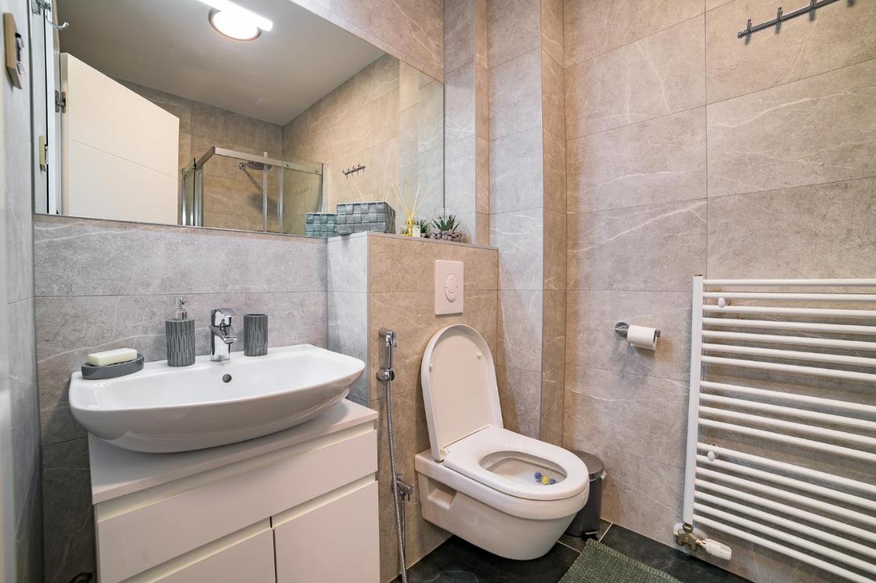 Apartman Epilux トゥズラ エクステリア 写真