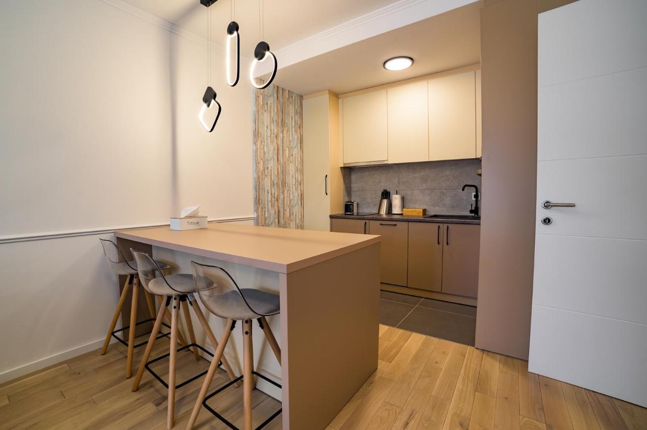 Apartman Epilux トゥズラ エクステリア 写真
