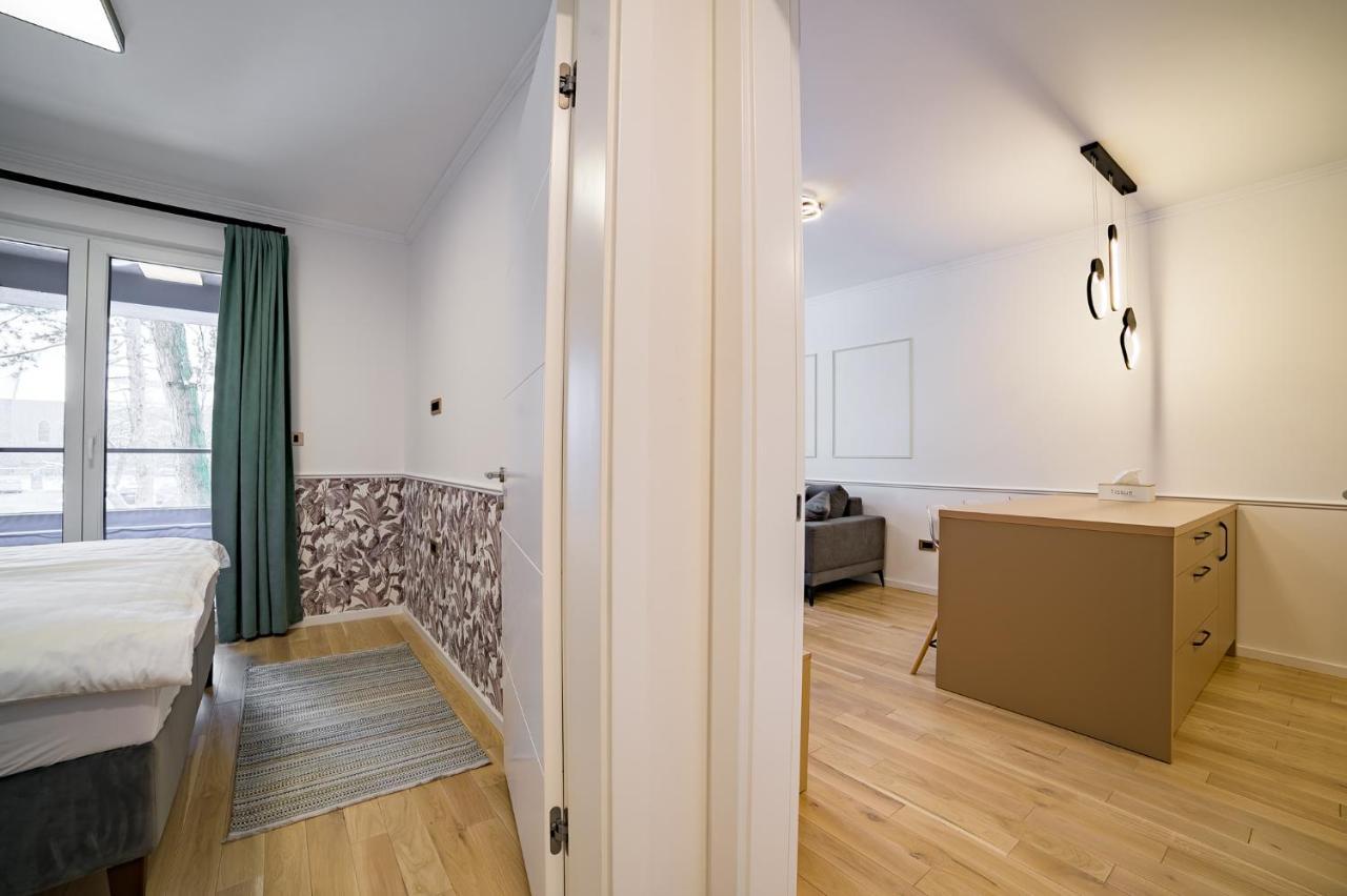 Apartman Epilux トゥズラ エクステリア 写真