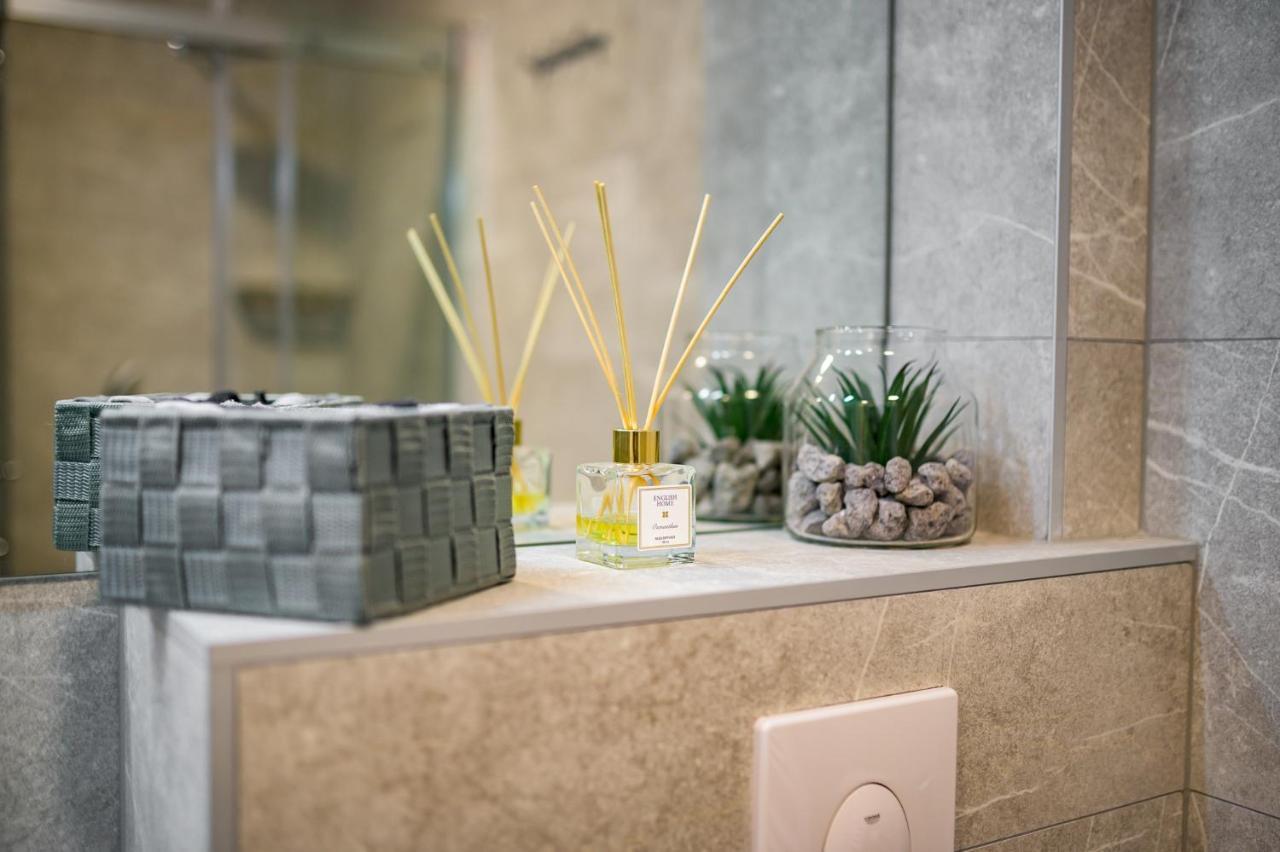 Apartman Epilux トゥズラ エクステリア 写真