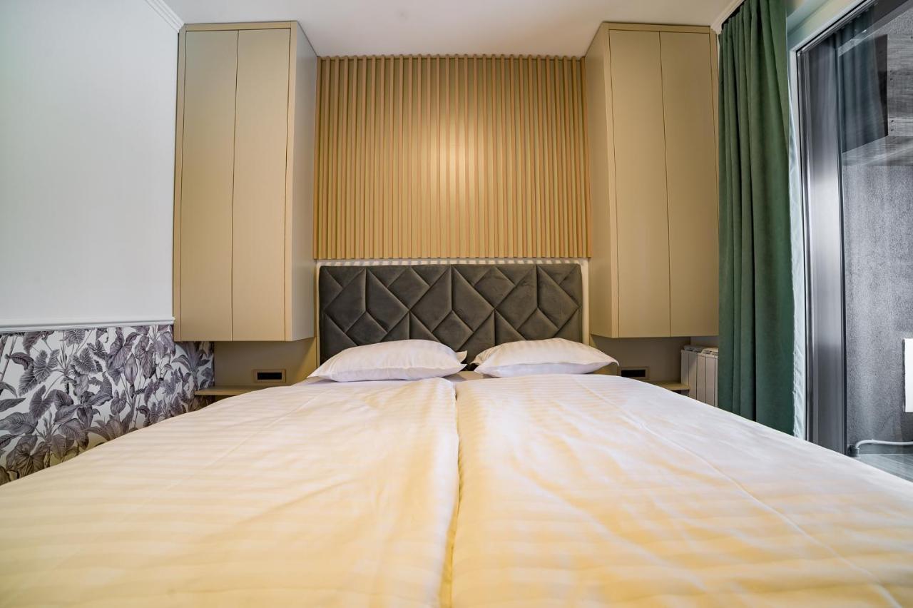Apartman Epilux トゥズラ エクステリア 写真