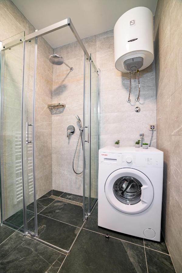 Apartman Epilux トゥズラ エクステリア 写真